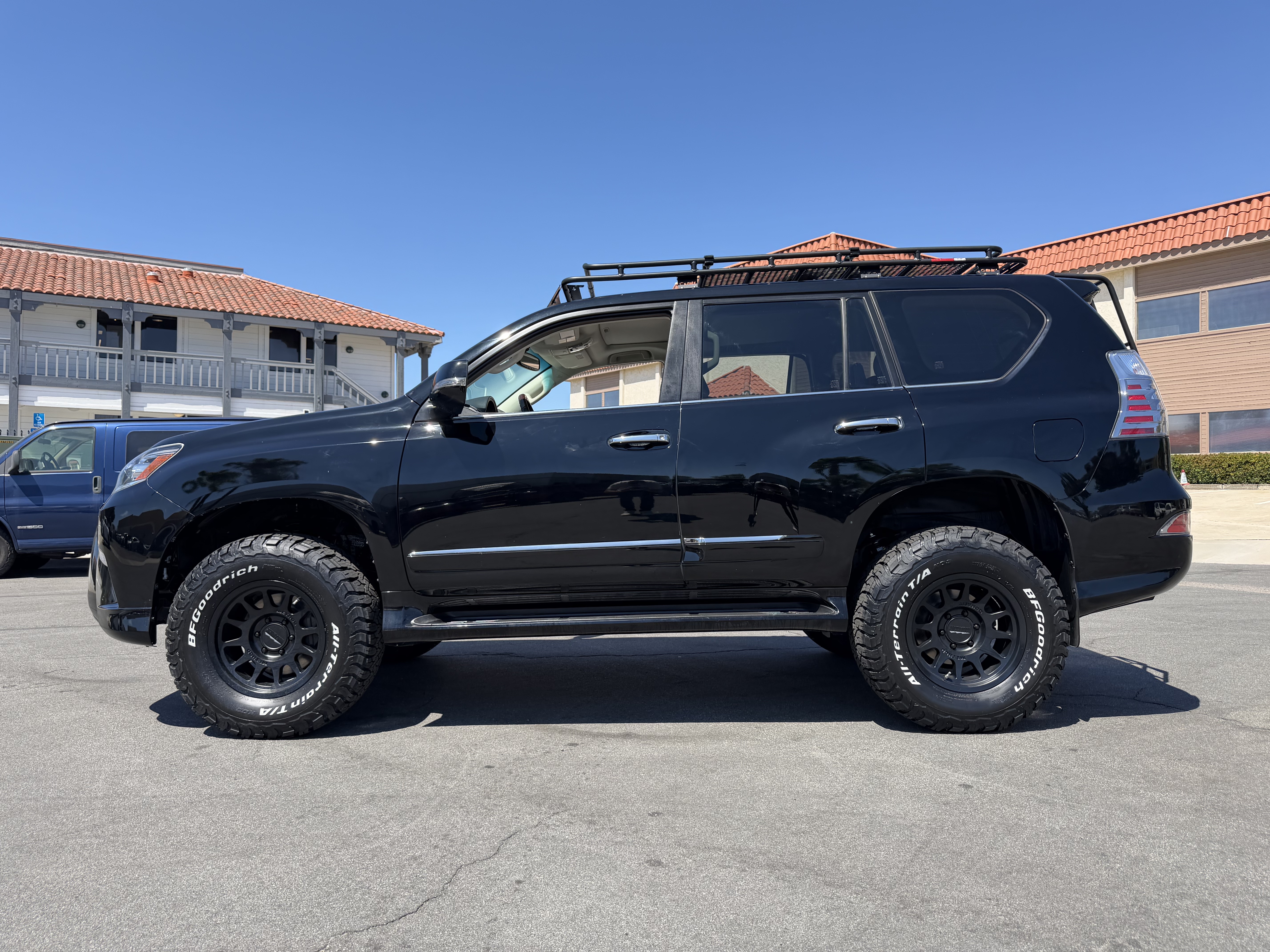 Used 2019 Lexus GX 460 UNAVAIL AWD/4WD image 3