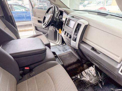 Used 2011 RAM 2500 4x4 Crew Cab image 12