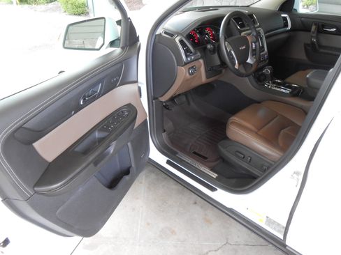 Used 2017 GMC Acadia Limited AWD SLT image 10