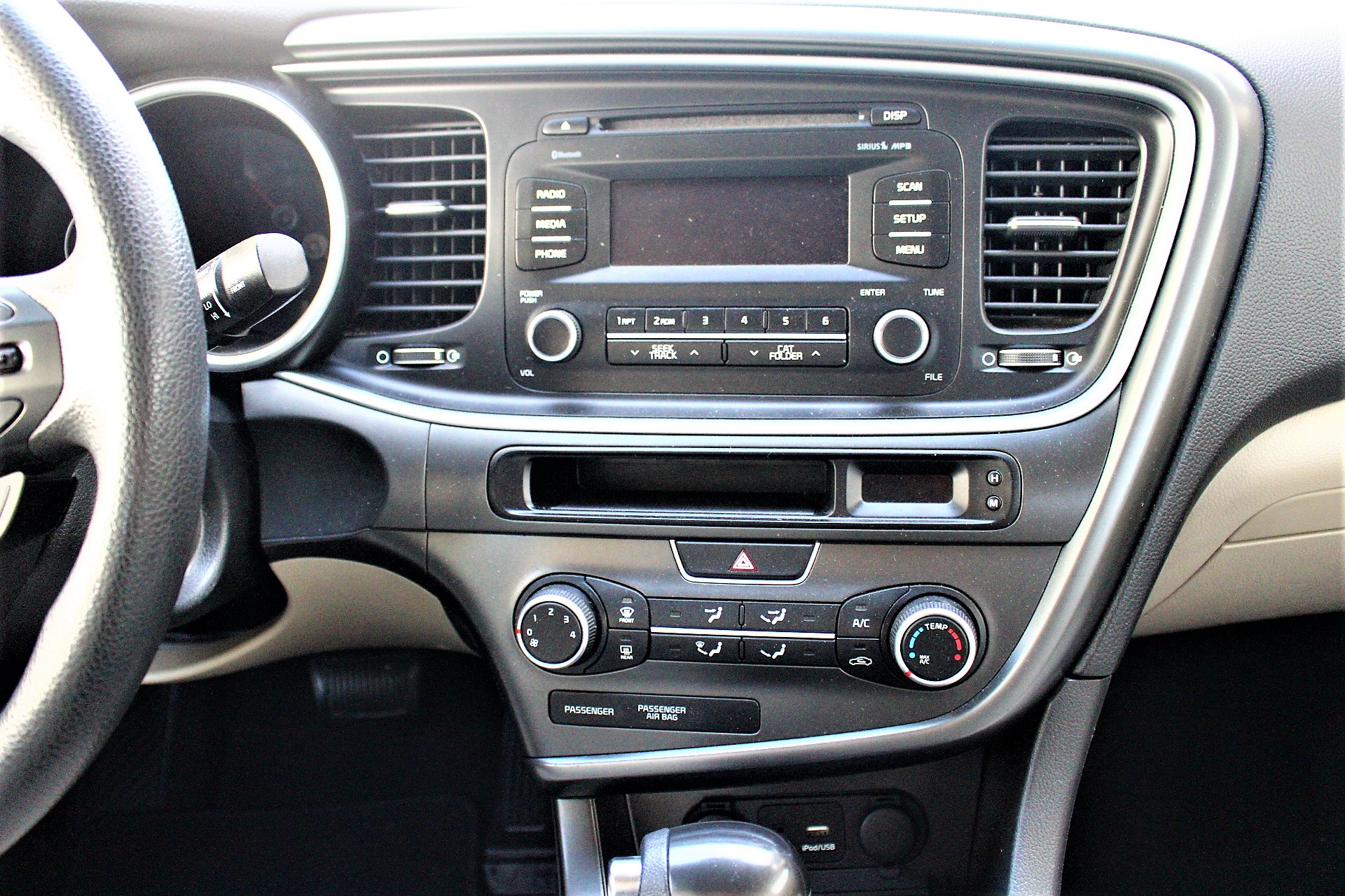 Used 2015 Kia Optima LX FWD image 23