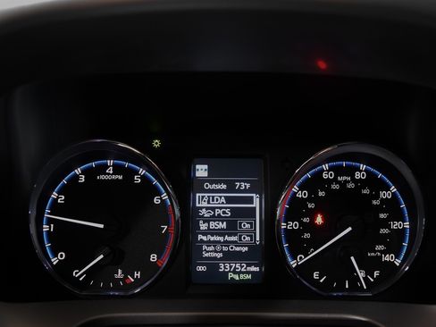 Used 2017 Toyota RAV4 FWD image 25