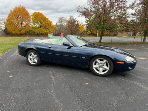 Used 1998 Jaguar XK8 image 16