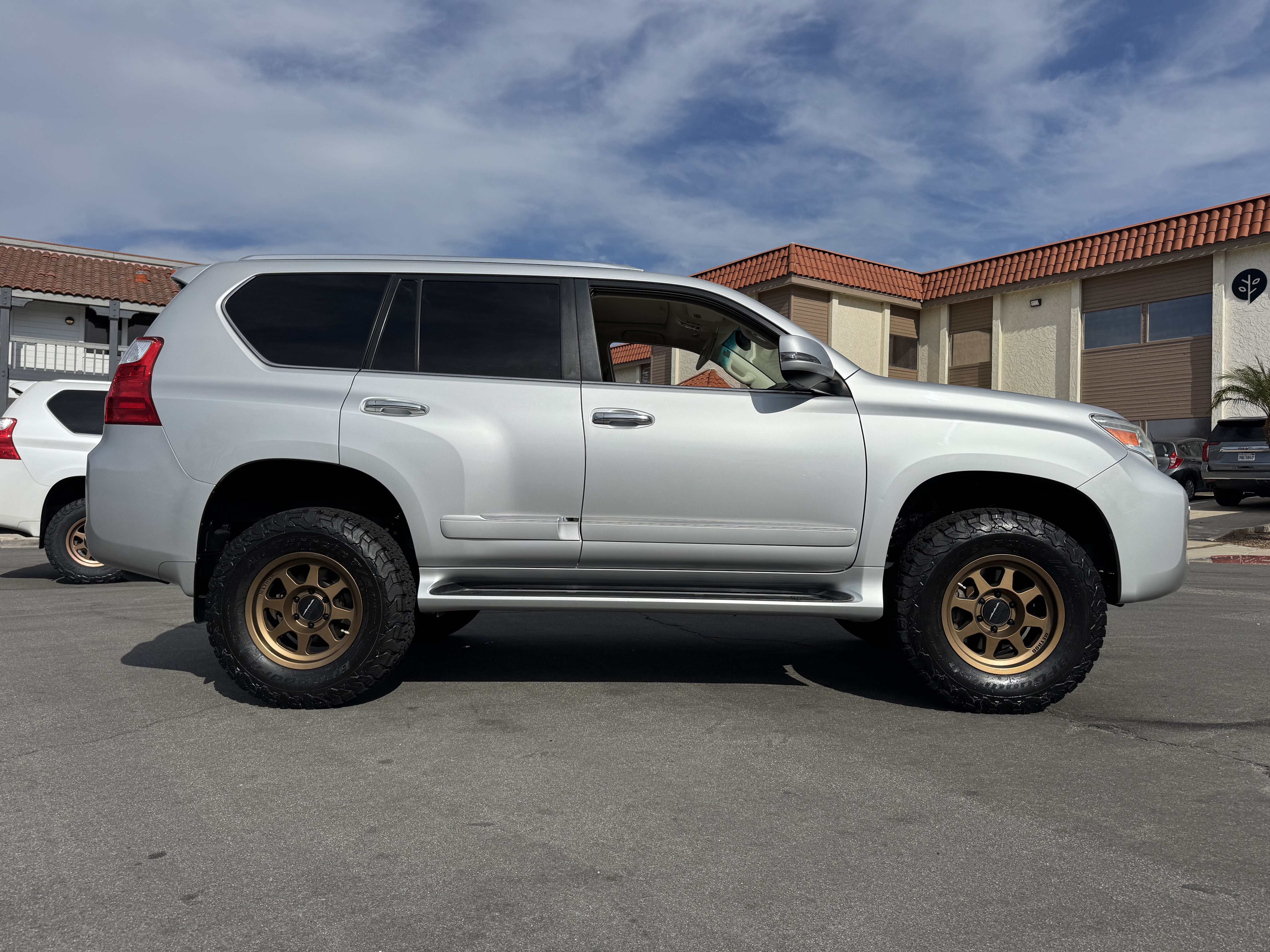 Used 2012 Lexus GX 460 Premium AWD/4WD image 15