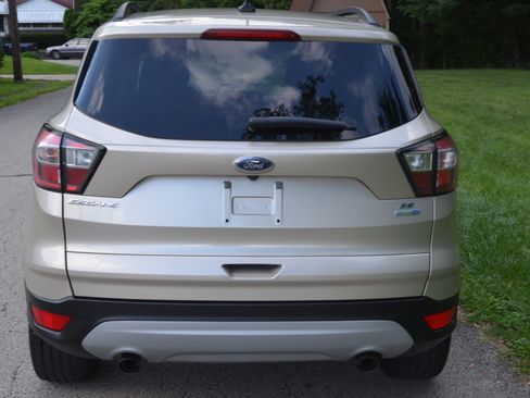 Used 2018 Ford Escape 4WD SE image 4