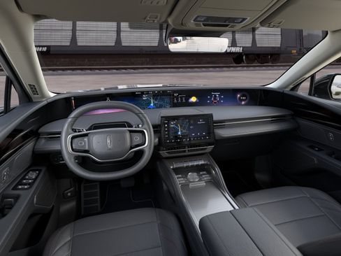 New 2026 Lincoln Nautilus Premier AWD/4WD image 9