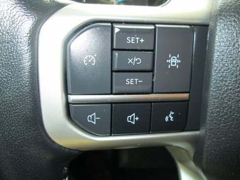 Used 2023 Ford Expedition XLT RWD image 23