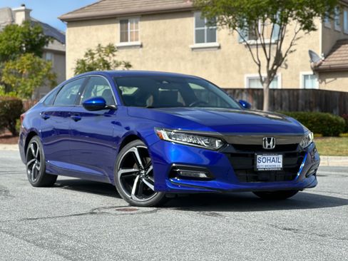 Used 2019 Honda Accord Sport image 6