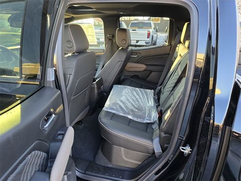 New 2026 GMC Canyon Denali image 23