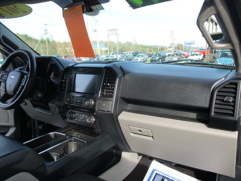 Used 2017 Ford F150 STX image 32