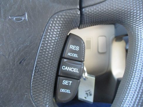 Used 2005 Honda CR-V EX image 29