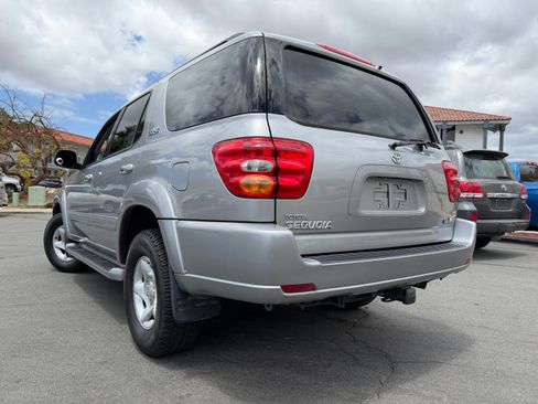 Used 2002 Toyota Sequoia 2WD SR5 image 7