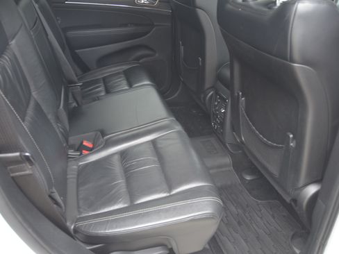 Used 2015 Jeep Grand Cherokee Limited image 13