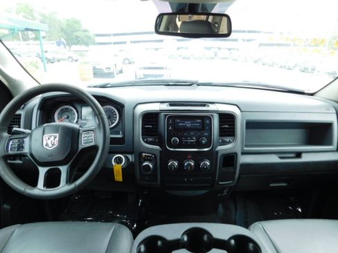 Used 2019 RAM 1500 Classic Tradesman RWD image 12