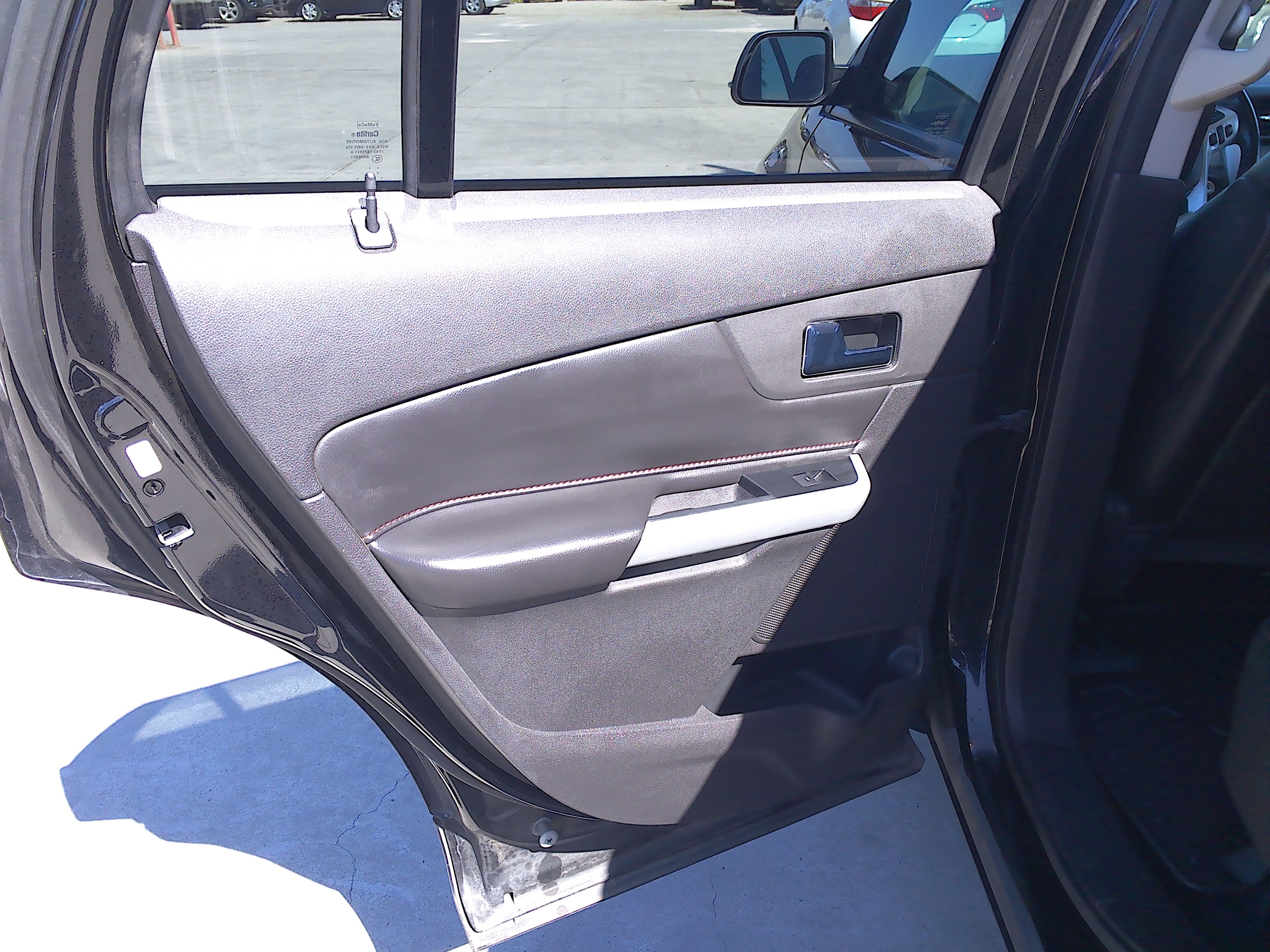 Used 2013 Ford Edge SEL FWD image 10