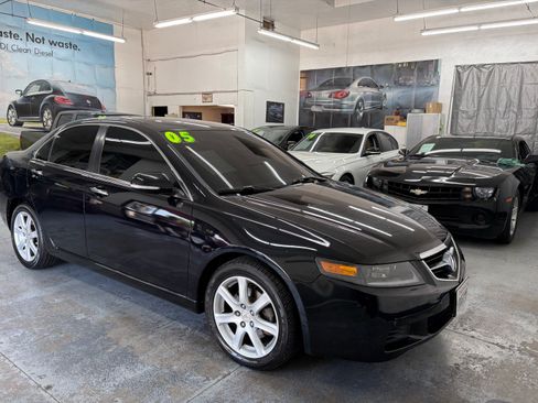 Used 2005 Acura TSX w/ Navigation FWD image 10