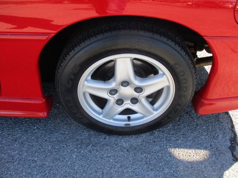 Used 1997 Chevrolet Camaro RS image 14