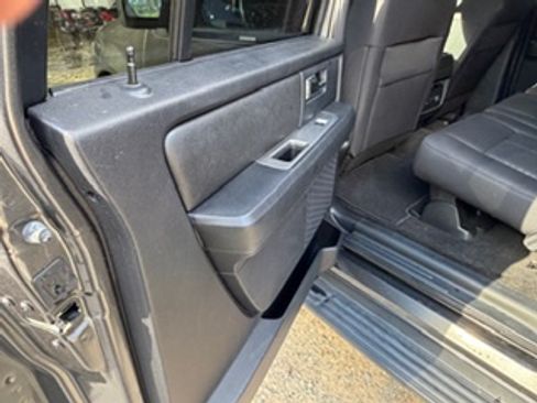 Used 2017 Ford Expedition EL XL image 16