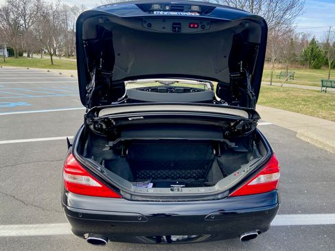 Used 2007 Mercedes-Benz SL 600 image 18