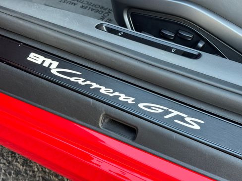 Used 2024 Porsche 911 Carrera GTS RWD image 19