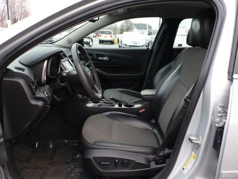 Used 2014 Chevrolet Malibu LT image 12