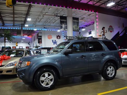 Used 2011 Ford Escape XLT image 3