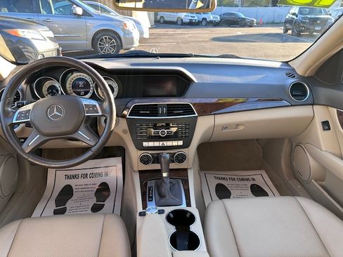 Used 2013 Mercedes-Benz C 300 image 6
