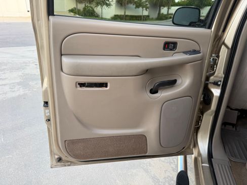Used 2004 Chevrolet Silverado 2500 LS RWD image 84