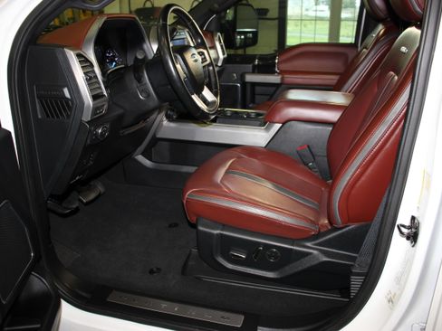 Used 2021 Ford F450 4x4 Crew Cab Super Duty image 17
