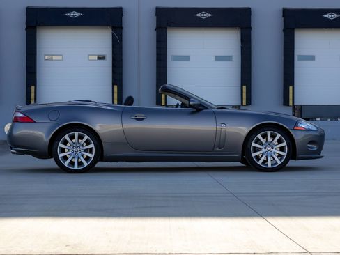 Used 2008 Jaguar XK image 2