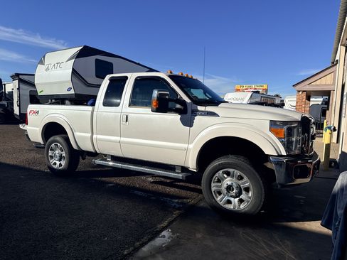 Used 2023 RAM 3500 Laramie Limited image 36