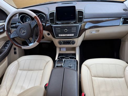 Used 2017 Mercedes-Benz GLS 450 image 11