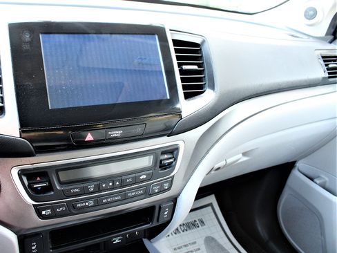 Used 2016 Honda Pilot FWD EX-L image 41