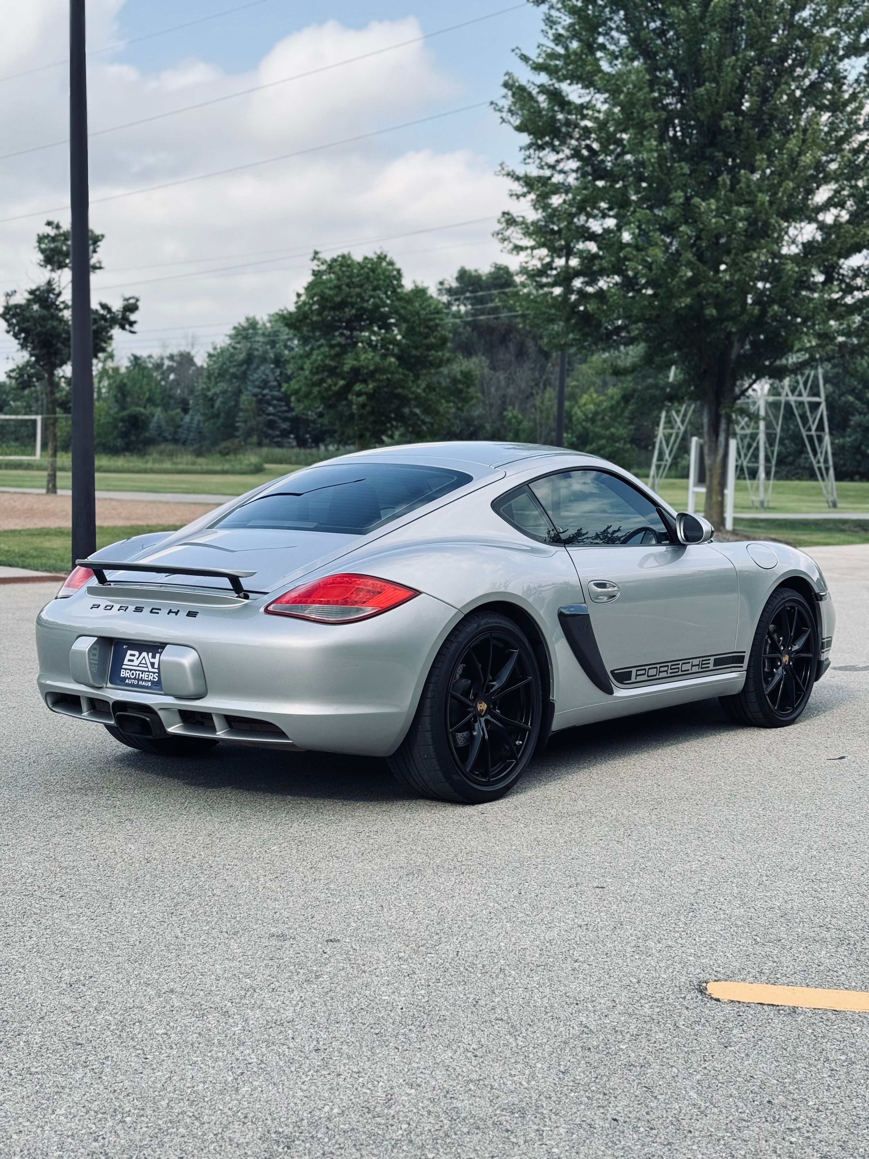 Used 2011 Porsche Cayman UNAVAIL RWD image 4