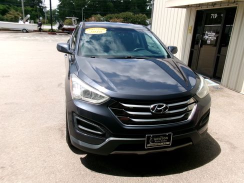 Used 2016 Hyundai Santa Fe Sport image 2
