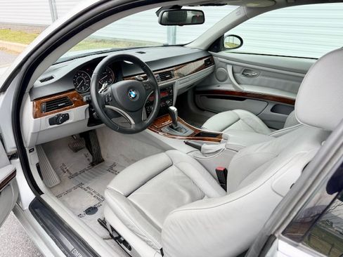 Used 2007 BMW 335i image 11