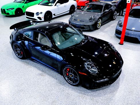 Used 2022 Porsche 911 Turbo AWD/4WD image 10