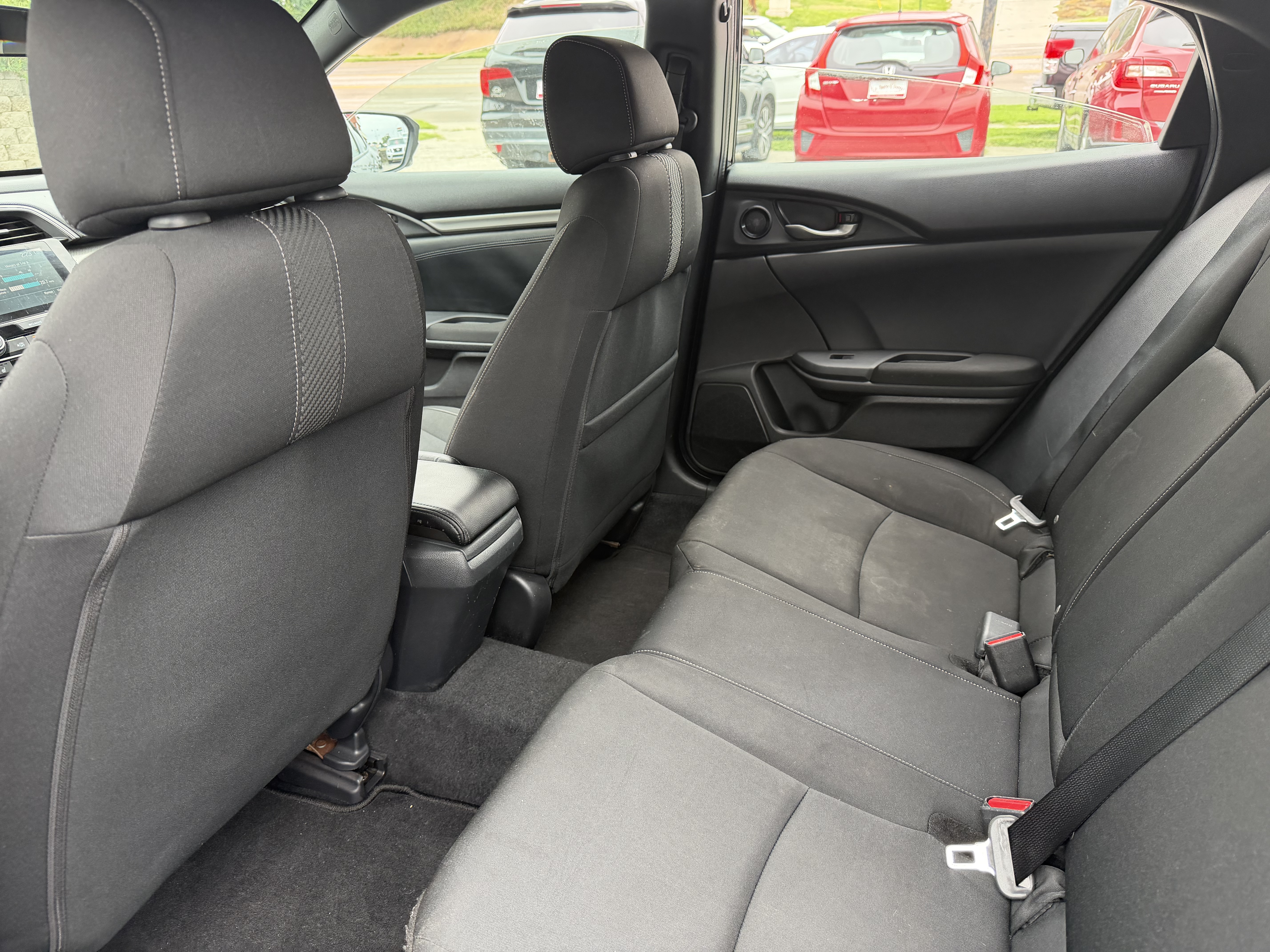 Used 2018 Honda Civic EX Hatchback image 12