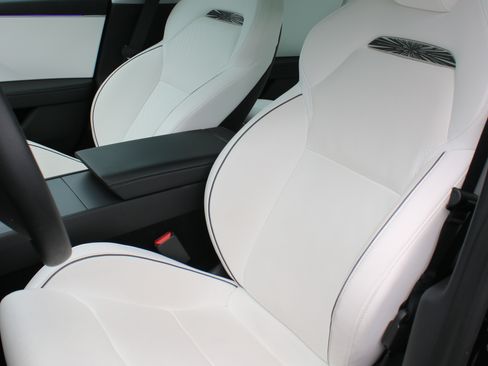 Used 2024 Tesla Model 3 Performance AWD/4WD image 8