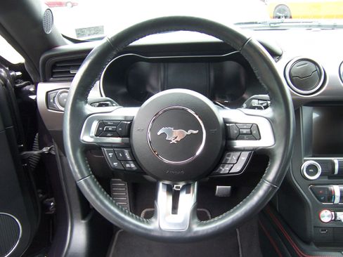 Used 2023 Ford Mustang GT Premium image 9