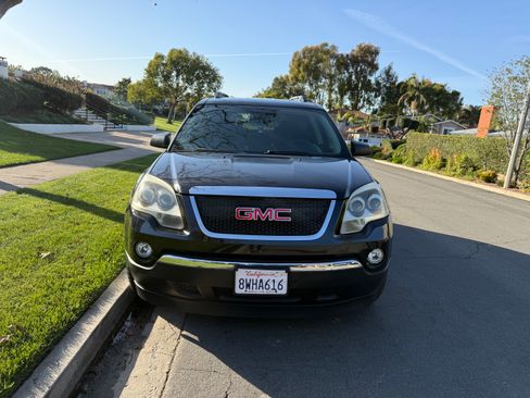Used 2011 GMC Acadia SL image 1