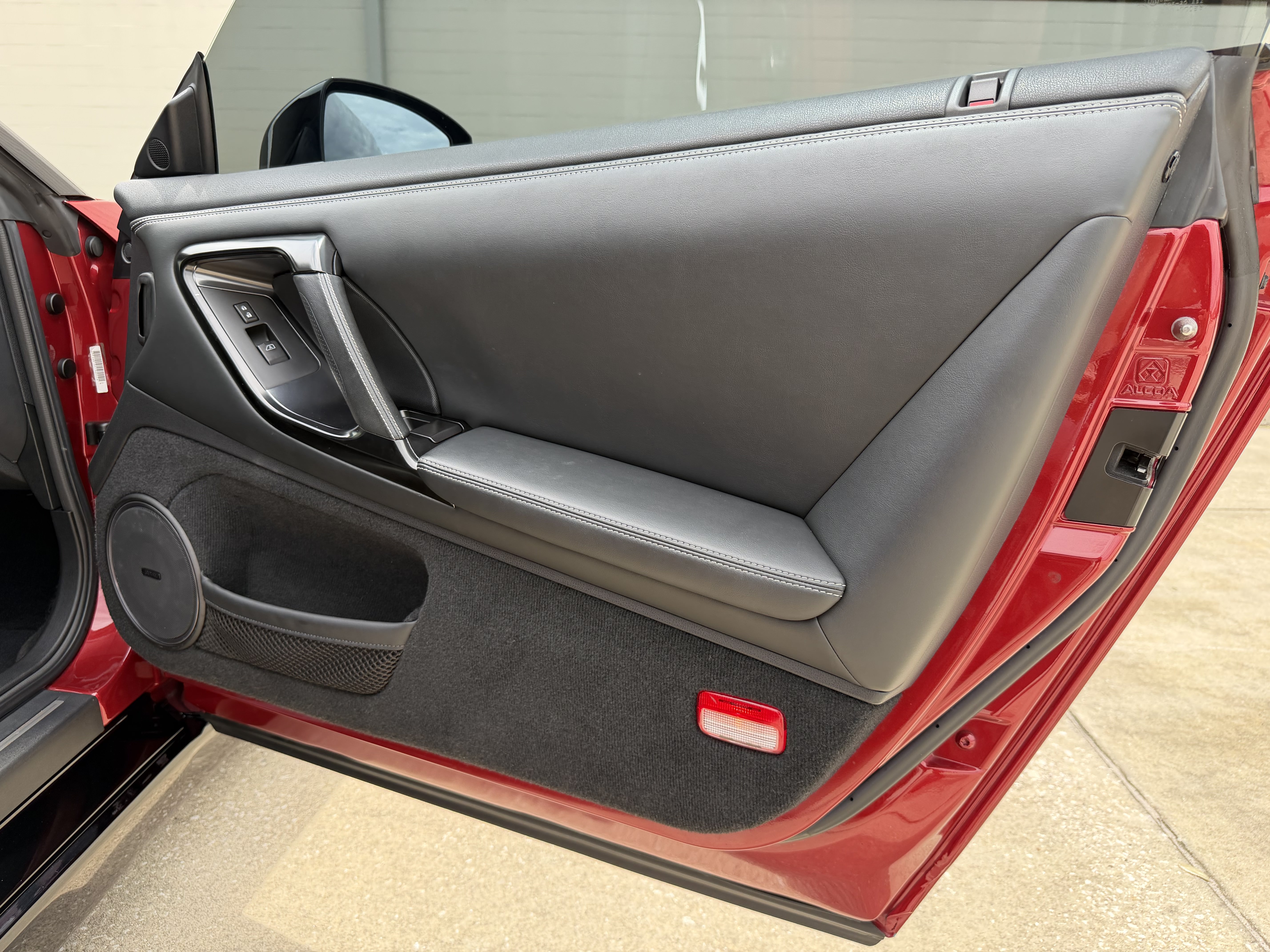 Used 2015 Nissan GT-R Premium AWD/4WD image 37