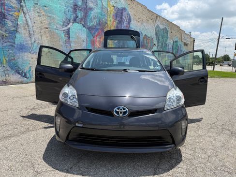 Used 2015 Toyota Prius Two FWD image 24