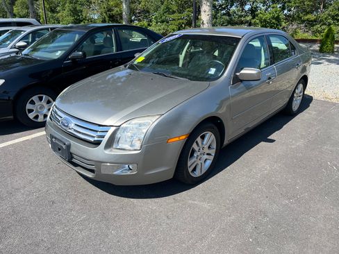 Used 2009 Ford Fusion SEL V6 FWD image 3