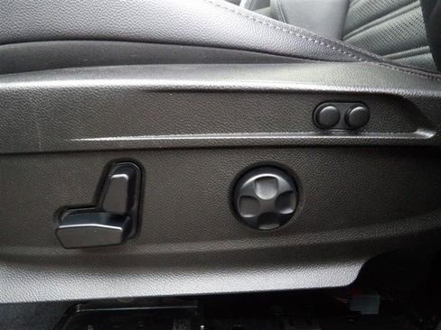 Used 2019 Alfa Romeo Stelvio Ti Sport image 31