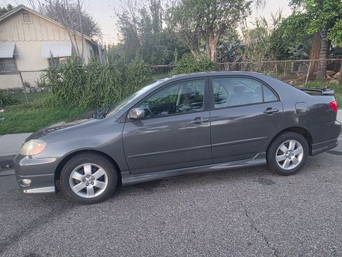 Used 2007 Toyota Corolla S image 3