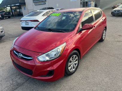 Used 2016 Hyundai Accent SE Hatchback