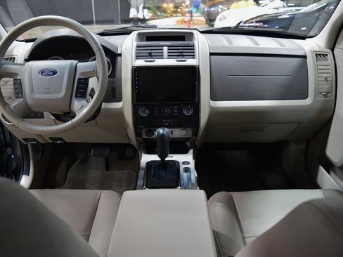 Used 2011 Ford Escape XLT image 24