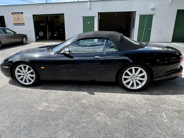 Used 2005 Jaguar XK8 Convertible RWD image 4