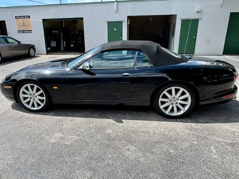 Used 2005 Jaguar XK8 Convertible RWD image 4