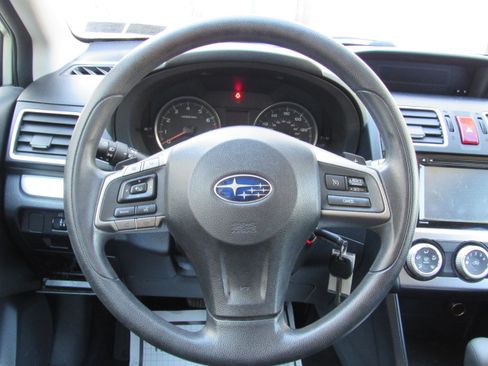 Used 2015 Subaru XV Crosstrek 2.0i Premium image 19